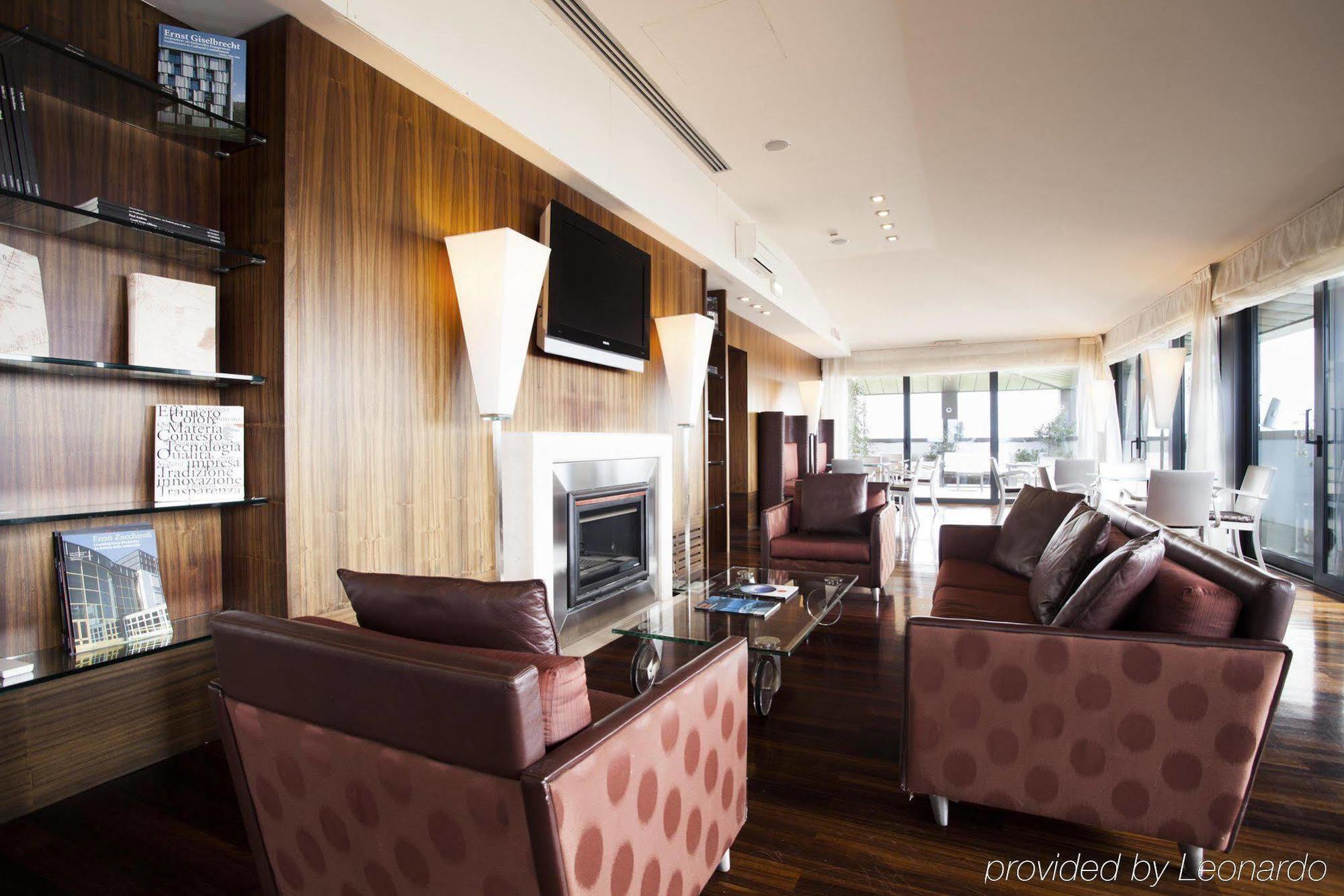 Hilton Metropole Hotel 4*
